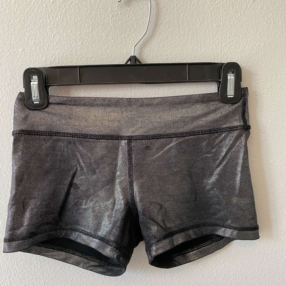 Ivivva size 12 reversible rhythmic shorts